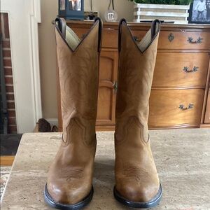 Classic Tan Cowboy Boots